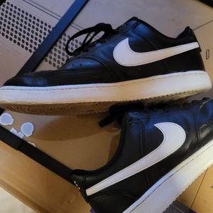 Nike Court Vision Low